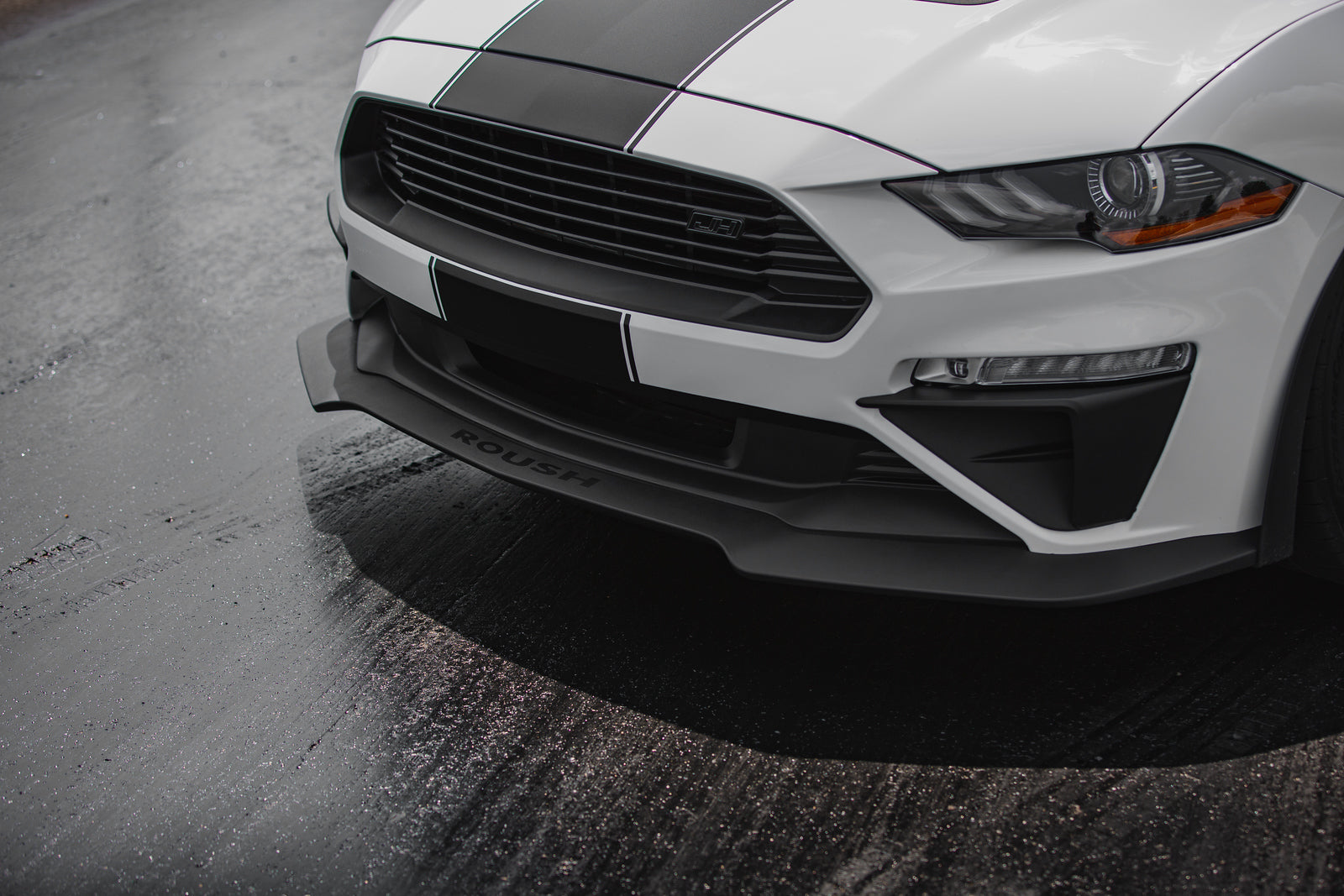 ROUSH Fascia Corner Pockets for Ford Mustang 2018-23 | #422084 - Available from NEMESISUK.COM