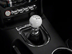 RTR Shift Knob (White/Black) for Mustang 2005-14 | #387316. Available from NEMESISUK.COM