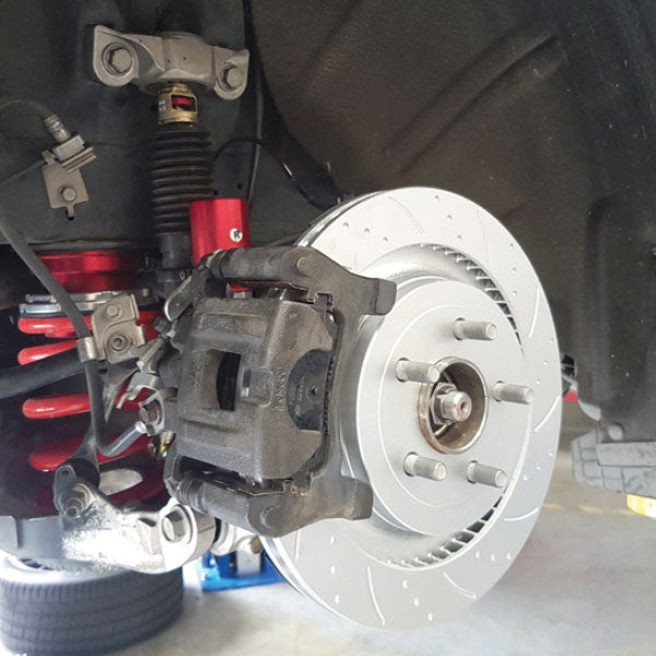 Slotted & Dimpled Discs & SportsRyder Pads Rear Kit for Mustang 2015-23 | #6720122+6560088SGL/R | Pedders - Available from NEMESISUK.COM